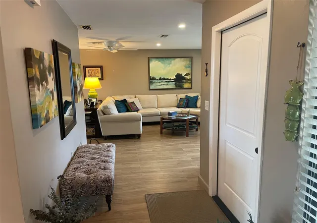 Photo 4 of Single family home for sale at 130 Annapolis Ln, Rotonda West, FL 33947 | MLS# C7530975 | Listing updated on 2026-10-10