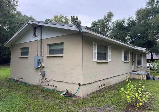 Photo 2 of Single family home for sale at 602 N Division St, Micanopy, FL 32667 | MLS# TB8550540 | Listing updated on 2026-09-23