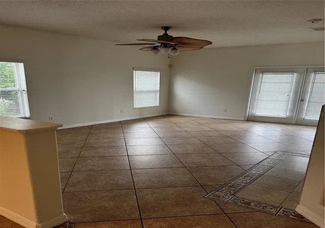 Photo 4 of Single family home for sale at 2742 Dover Glen Cir, Orlando, FL 32828 | MLS# O6443455 | Listing updated on 2026-09-22