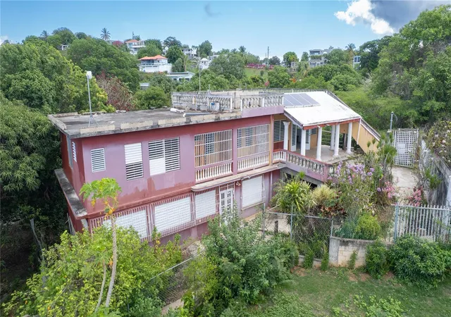 Single family home for sale at 524 Comm Santa Maria, VIEQUES, PR 00765 | MLS# PR9124339