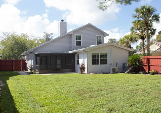 Photo 3 of Single family home for sale at 364 Goldstone Ct, Lake Mary, FL 32746 | MLS# O6443462 | Listing updated on 2026-09-22