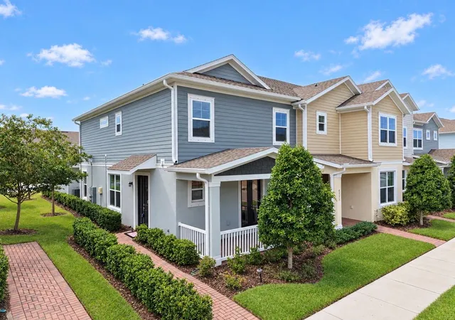 Photo 2 of Townhouse for sale at 6273 Camino Dr, Apollo Beach, FL 33572 | MLS# TB8550551 | Listing updated on 2026-10-06