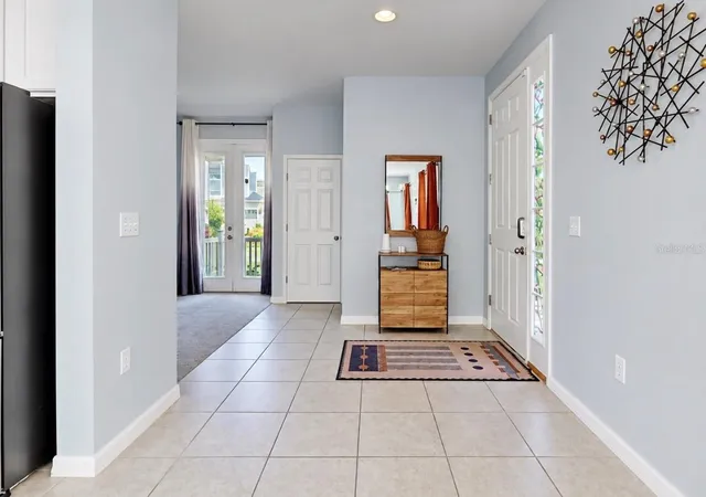 Photo 3 of Townhouse for sale at 6273 Camino Dr, Apollo Beach, FL 33572 | MLS# TB8550551 | Listing updated on 2026-10-06