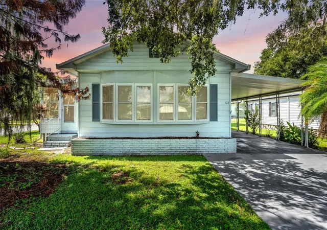Manufactured home for sale at 1610 Reynolds Rd #128, LAKELAND, FL 33801 | MLS# L4965208