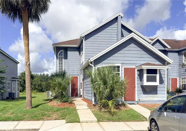 Townhouse for sale at 206 Orchid Dr, DAVENPORT, FL 33897 | MLS# S5157978