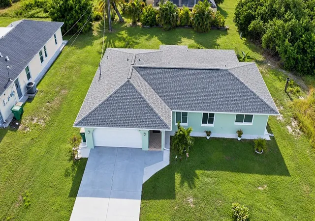 Photo 3 of Single family home for sale at 266 Warwick St NW, Port Charlotte, FL 33952 | MLS# A4706802 | Listing updated on 2026-09-22