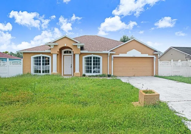 Single family home for sale at 352 Clermont Dr, KISSIMMEE, FL 34759 | MLS# L4965210