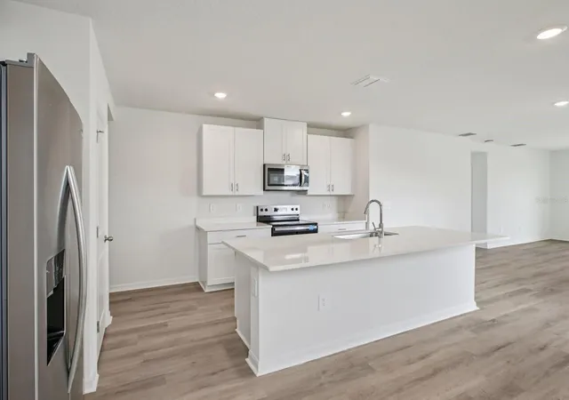 Photo 3 of Single family home for sale at 7910 Lake Powell Pl, Parrish, FL 34219 | MLS# TB8550578 | Listing updated on 2026-10-22