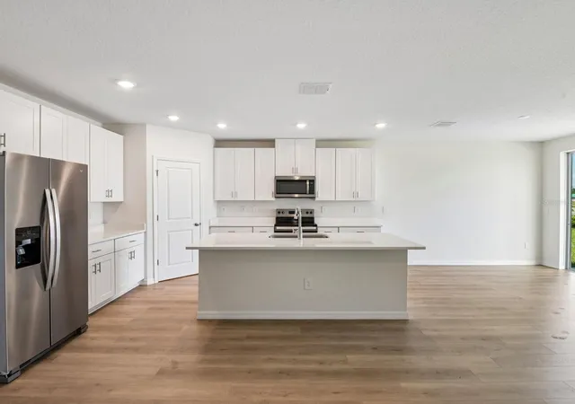 Photo 4 of Single family home for sale at 124 Gentle Rain Ln, Nokomis, FL 34275 | MLS# TB8550581 | Listing updated on 2026-10-06