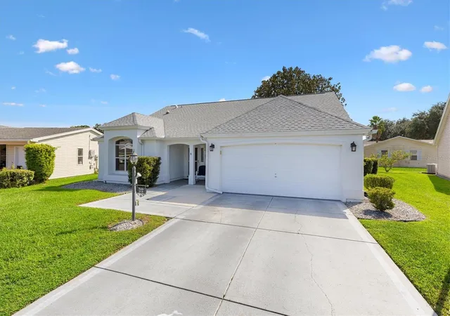 Photo 1 of Single family home for sale at 918 Chula Ct, Lady Lake, FL 32159 | MLS# G5118063 | Listing updated on 2026-09-27