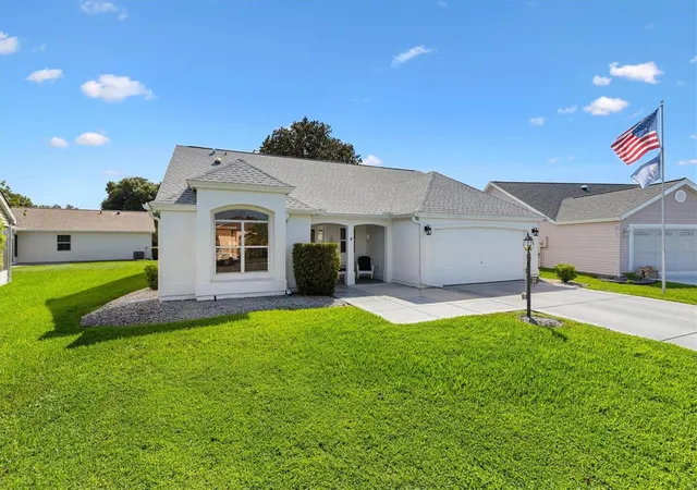 Photo 2 of Single family home for sale at 918 Chula Ct, Lady Lake, FL 32159 | MLS# G5118063 | Listing updated on 2026-09-27