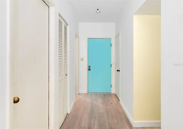 Photo 3 of Townhouse for sale at 1920 Harbourside Dr #1003, Longboat Key, FL 34228 | MLS# A4706809 | Listing updated on 2026-10-12