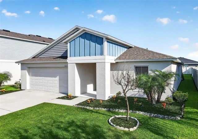 Photo 2 of Single family home for sale at 5605 Arlington River Dr, Lakeland, FL 33811 | MLS# O6443484 | Listing updated on 2026-09-22
