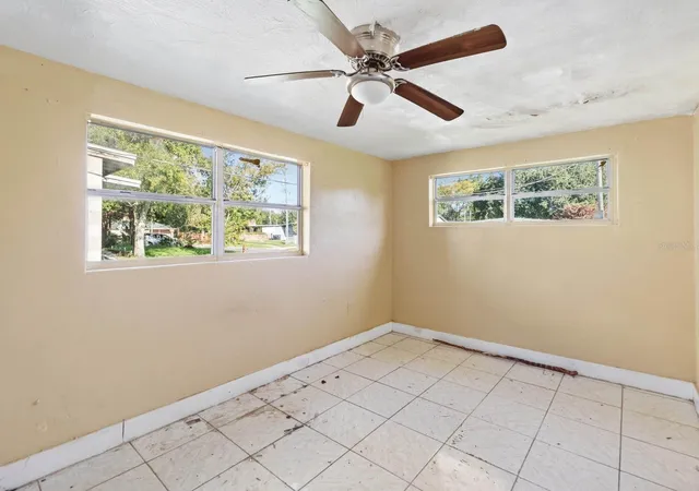 Photo 3 of Single family home for sale at 4058 Shellman St, Orlando, FL 32811 | MLS# O6443486 | Listing updated on 2026-09-22