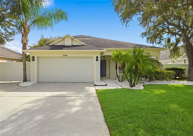 Photo 1 of Single family home for sale at 22536 Laureldale Dr, Lutz, FL 33549 | MLS# TB8550596 | Listing updated on 2026-09-25