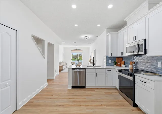 Photo 3 of Single family home for sale at 22536 Laureldale Dr, Lutz, FL 33549 | MLS# TB8550596 | Listing updated on 2026-09-25