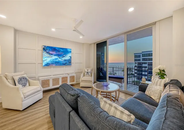 Photo 3 of Condo for sale at 1212 Benjamin Franklin Dr #604, Sarasota, FL 34236 | MLS# A4706813 | Listing updated on 2026-09-22