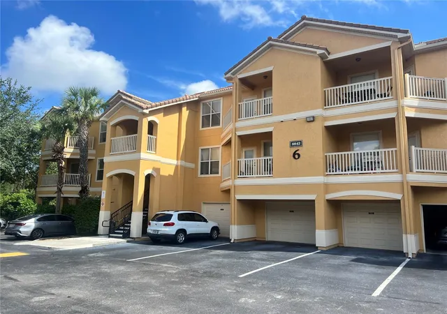 Condo for sale at 8842 Villa View Cir #203, ORLANDO, FL 32821 | MLS# S5157984