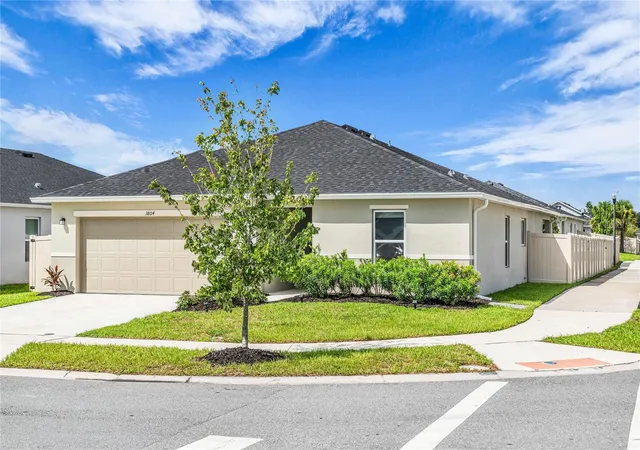 Photo 3 of Single family home for sale at 3804 Pronghorn Dr, Saint Cloud, FL 34772 | MLS# S5157985 | Listing updated on 2026-10-16