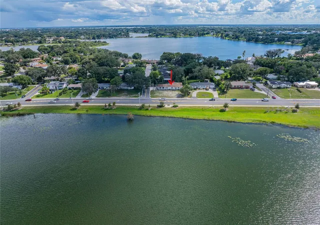 Photo 3 of Single family home for sale at 1196 Lake Elbert Dr Se, Winter Haven, FL 33880 | MLS# P4939949 | Listing updated on 2026-09-23