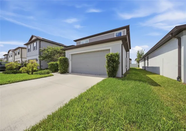 Photo 2 of Single family home for sale at 9469 Rally Spring Loop, Wesley Chapel, FL 33545 | MLS# A4706814 | Listing updated on 2026-09-24