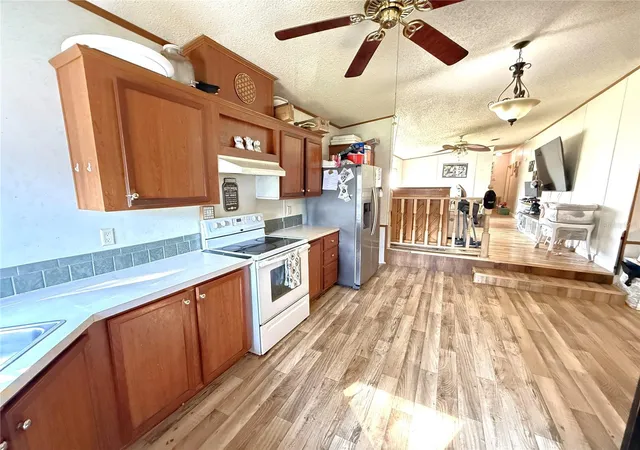 Photo 3 of Manufactured home for sale at 12451 NE 15th Street, Williston, FL 32696 | MLS# OM732623 | Listing updated on 2026-09-26