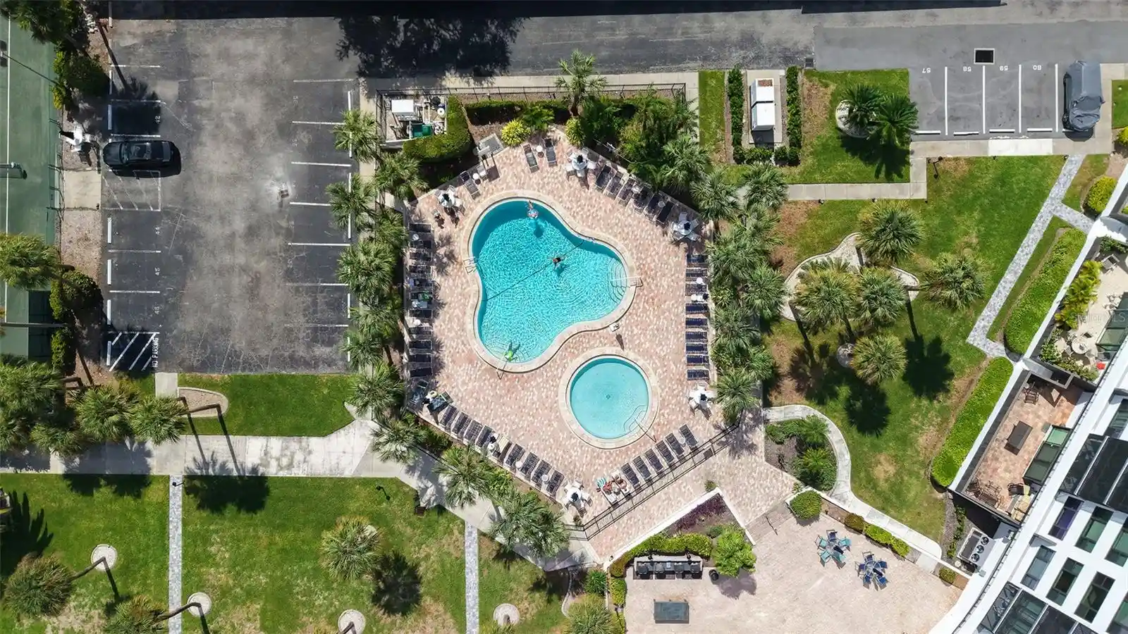 Listing Photo 78 - Condo for sale in 5855 Midnight Pass Rd located at 5855 Midnight Pass Rd, Sarasota, FL 34242 - Unit #605