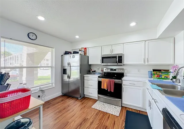 Photo 4 of Condo for sale at 13403 Fairway Glen Dr #104, Orlando, FL 32824 | MLS# O6443489 | Listing updated on 2026-09-22