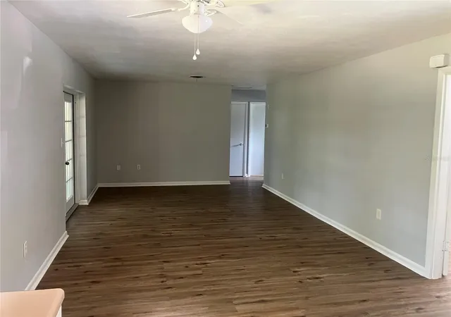 Photo 4 of Single family home for sale at 2013 Live Oak Dr, Fruitland Park, FL 34731 | MLS# O6443491 | Listing updated on 2026-09-22