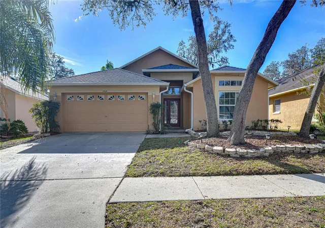 Photo 1 of Single family home for sale at 2529 Clareside Dr, Valrico, FL 33596 | MLS# TB8550611 | Listing updated on 2026-09-30