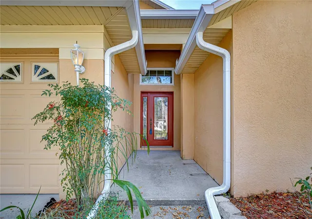 Photo 2 of Single family home for sale at 2529 Clareside Dr, Valrico, FL 33596 | MLS# TB8550611 | Listing updated on 2026-09-30