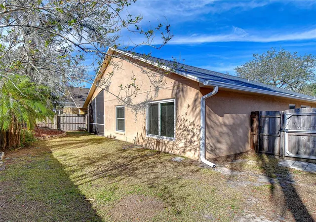 Photo 3 of Single family home for sale at 2529 Clareside Dr, Valrico, FL 33596 | MLS# TB8550611 | Listing updated on 2026-09-30