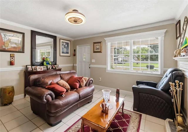 Photo 4 of Single family home for sale at 1530 Guinyard Way, Orlando, FL 32805 | MLS# O6443494 | Listing updated on 2026-10-28