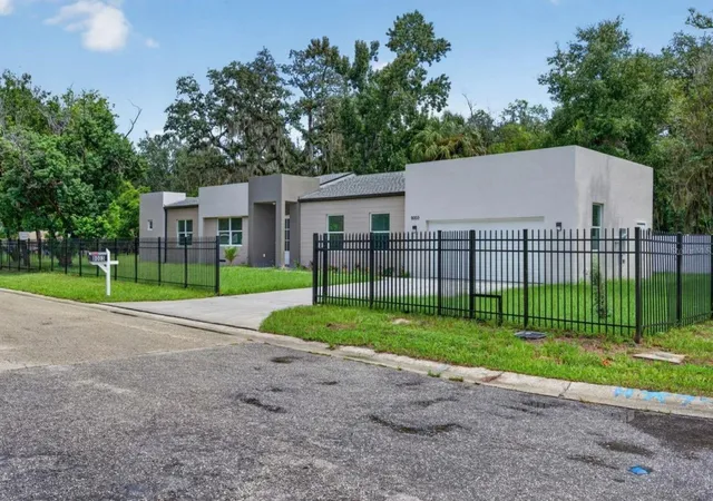 Photo 2 of Single family home for sale at 8003 Chaney Ln, Tampa, FL 33617 | MLS# TB8550614 | Listing updated on 2026-10-03