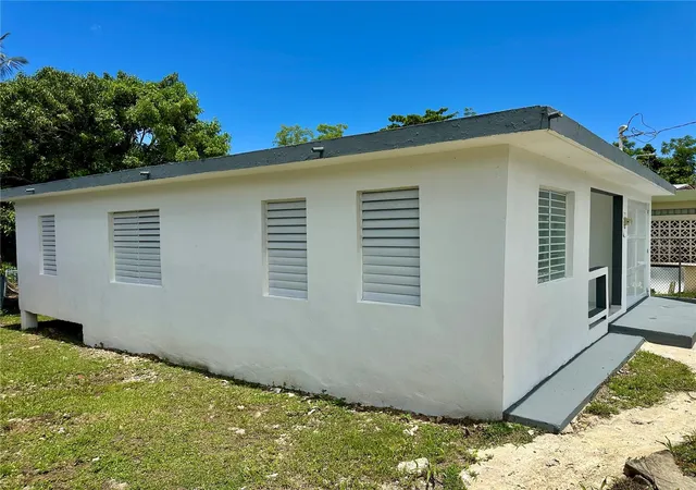 Photo 2 of Single family home for sale at Comunidad Villas Del Rio #106, Toa Alta, PR 00953 | MLS# PR9124341 | Listing updated on 2026-10-06