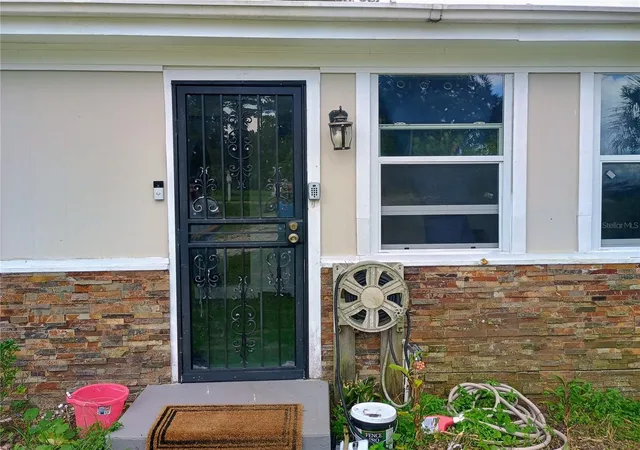 Photo 4 of Single family home for sale at 5175 N Ronald Reagan Blvd, Sanford, FL 32773 | MLS# O6443497 | Listing updated on 2026-09-24