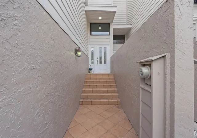 Photo 4 of Townhouse for sale at 13956 Lake Point Dr, Clearwater, FL 33762 | MLS# TB8550616 | Listing updated on 2026-09-22
