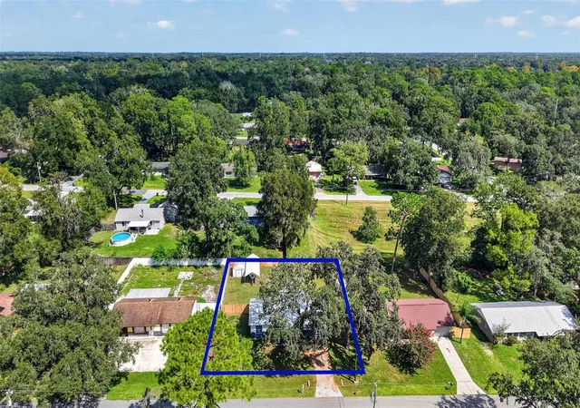 Photo 3 of Single family home for sale at 2309 NE 38th Street, Ocala, FL 34479 | MLS# OM732626 | Listing updated on 2026-09-22