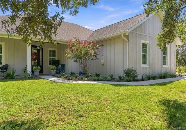 Photo 1 of Sale Pending at 4124 W Pine Ridge Blvd, Beverly Hills, FL 34465 | MLS# TB8550618 | Listing updated on 2026-09-27
