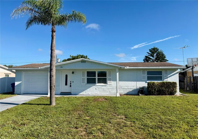 Photo 1 of Single family home for sale at 3811 Beechwood Dr, Holiday, FL 34691 | MLS# W7889682 | Listing updated on 2026-10-07