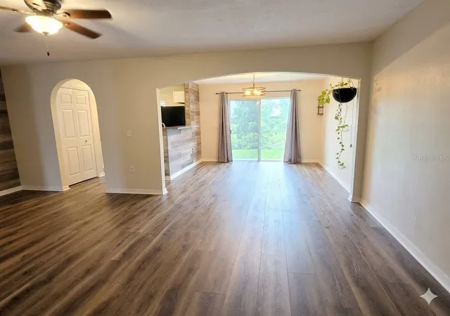 Photo 2 of Townhouse for sale at 9863 Ashburn Lake Dr, Tampa, FL 33610 | MLS# TB8550629 | Listing updated on 2026-10-20