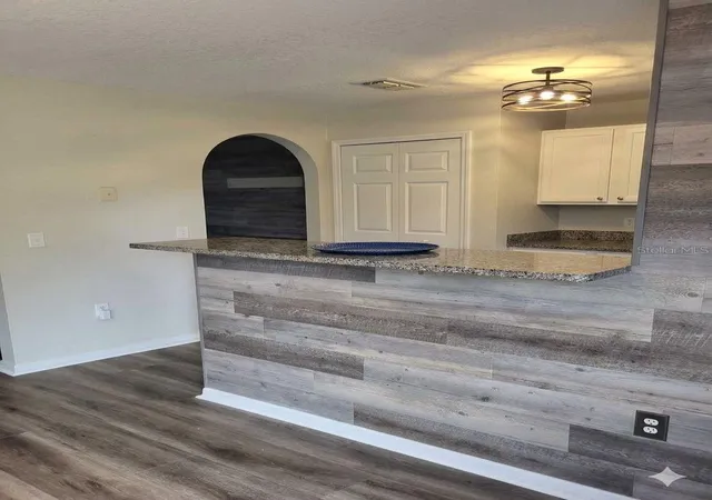 Photo 3 of Townhouse for sale at 9863 Ashburn Lake Dr, Tampa, FL 33610 | MLS# TB8550629 | Listing updated on 2026-10-20