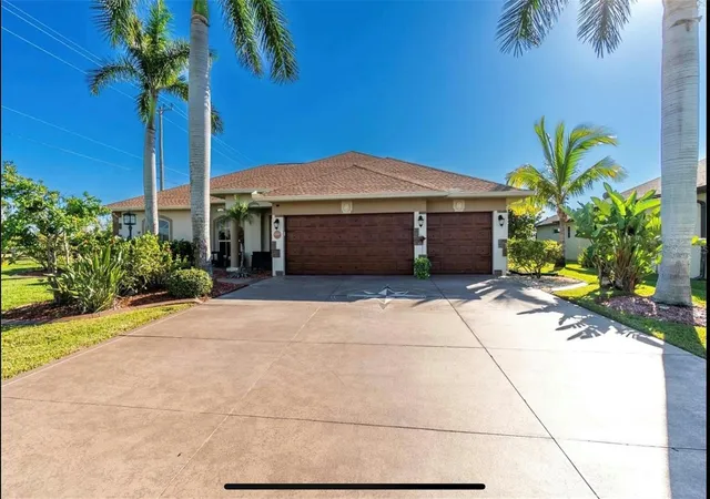 Single family home for sale at 10127 Lebanon Dr, Port Charlotte, FL 33981 | MLS# C7530987 | Listing updated on 2026-09-23