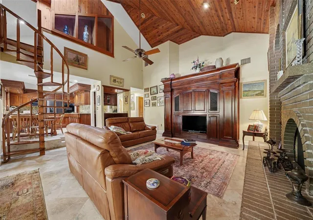 Photo 3 of Single family home for sale at 1820 Wingfield Dr, Longwood, FL 32779 | MLS# O6443501 | Listing updated on 2026-09-22