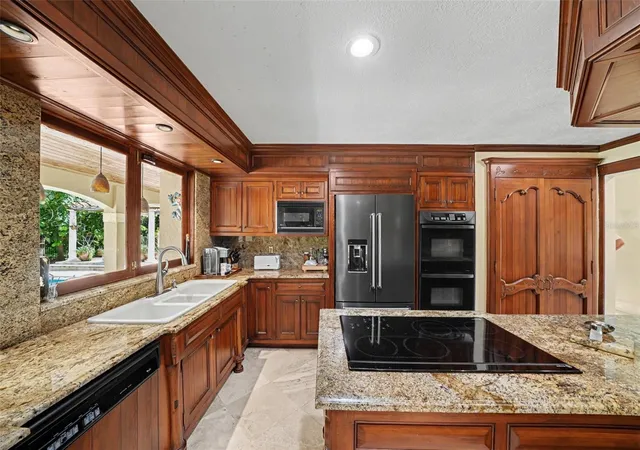 Photo 4 of Single family home for sale at 1820 Wingfield Dr, Longwood, FL 32779 | MLS# O6443501 | Listing updated on 2026-09-22