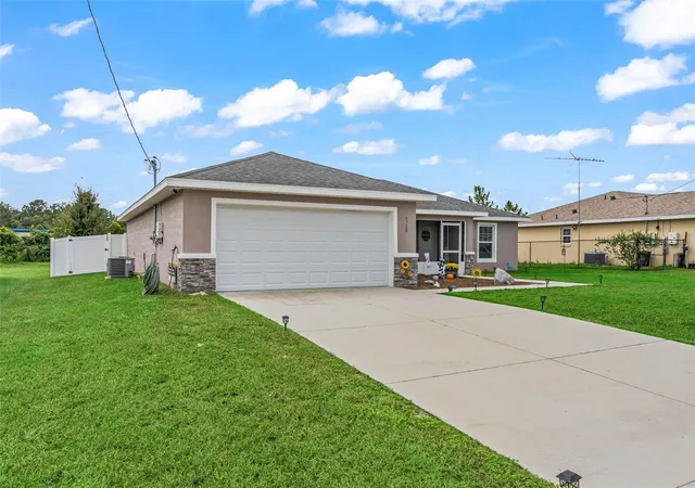 Photo 1 of Single family home for sale at 9720 SE 157th Lane, Summerfield, FL 34491 | MLS# G5118067 | Listing updated on 2026-09-25