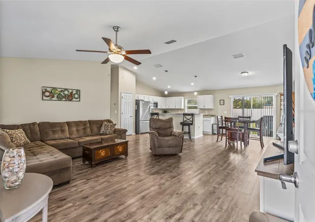 Photo 4 of Single family home for sale at 9720 SE 157th Lane, Summerfield, FL 34491 | MLS# G5118067 | Listing updated on 2026-09-25