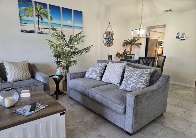 Listing Photo 5 - Condo for sale in building located at 927 Capri Isles Blvd, VENICE, FL 34292 - Unit #10