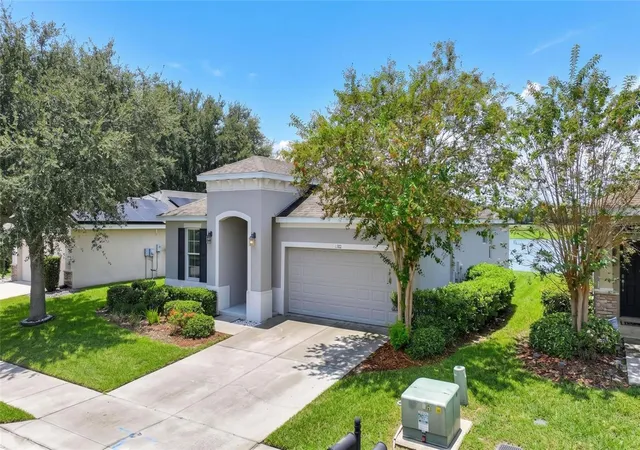 Photo 2 of Single family home for sale at 1382 Windward Oaks Loop, Auburndale, FL 33823 | MLS# P4939951 | Listing updated on 2026-10-08