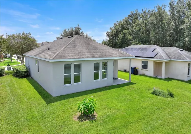 Photo 3 of Single family home for sale at 1382 Windward Oaks Loop, Auburndale, FL 33823 | MLS# P4939951 | Listing updated on 2026-10-08